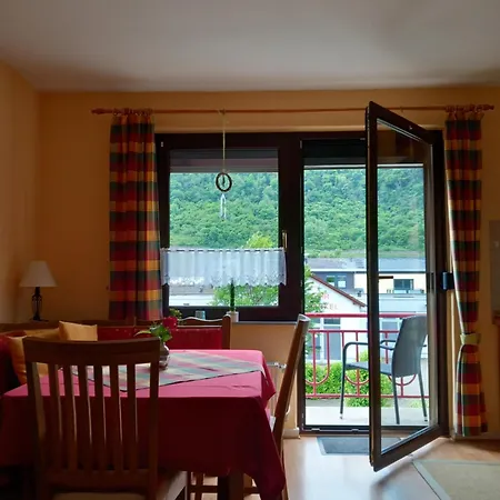 Goetz Apartment